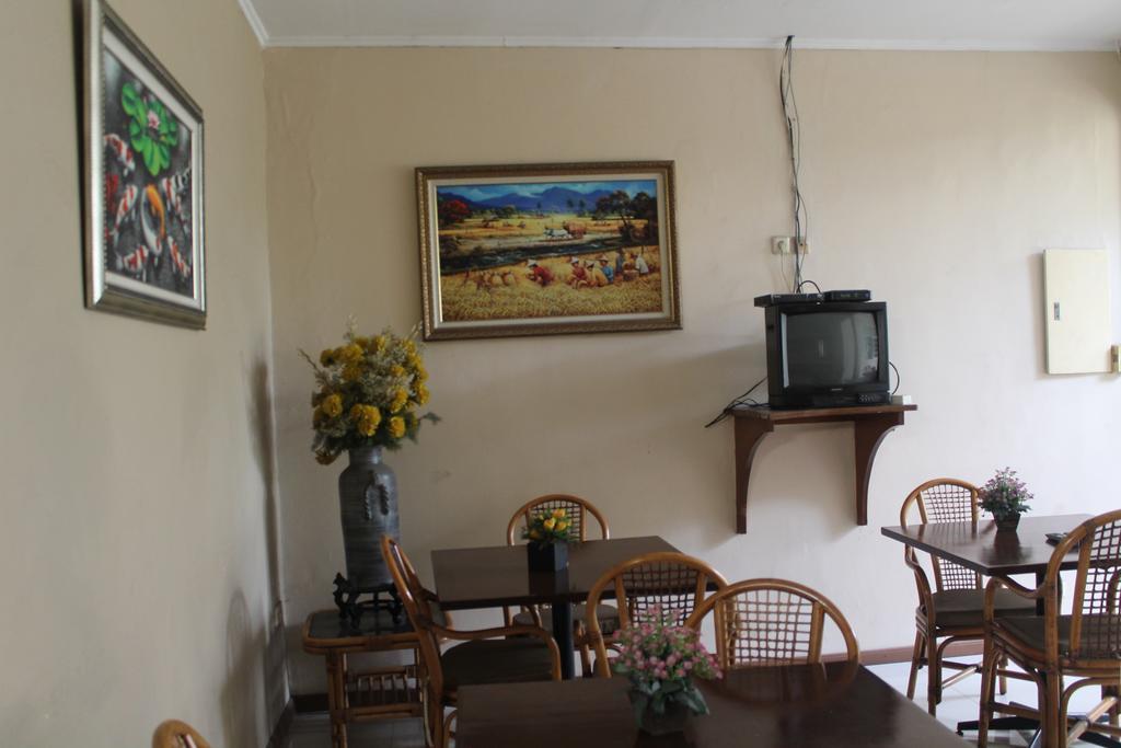 Gondia Guesthouse Jakarta Exterior foto