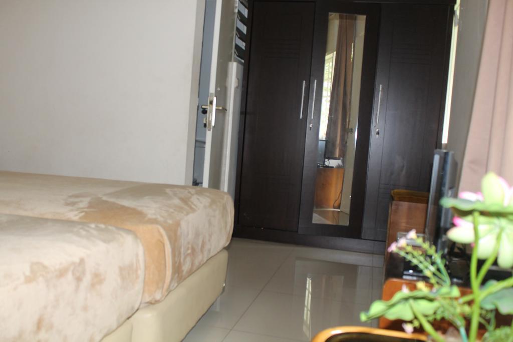 Gondia Guesthouse Jakarta Cameră foto