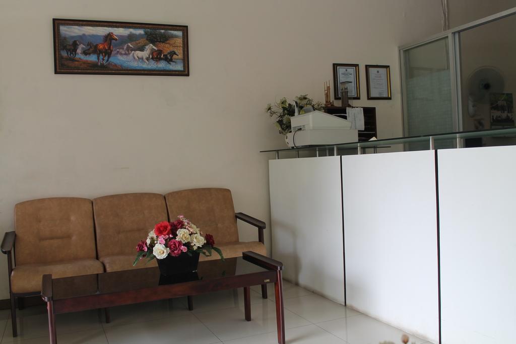 Gondia Guesthouse Jakarta Exterior foto